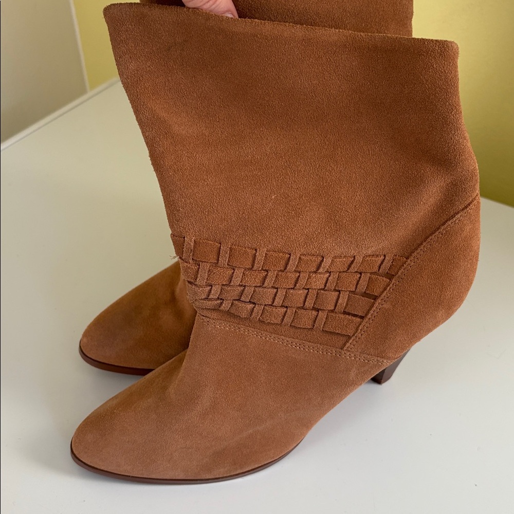 farylrobin Anthropologie Tan Suede Slouchy Foldover Heeled Ankle Boot Size 8 - Picture 4 of 15